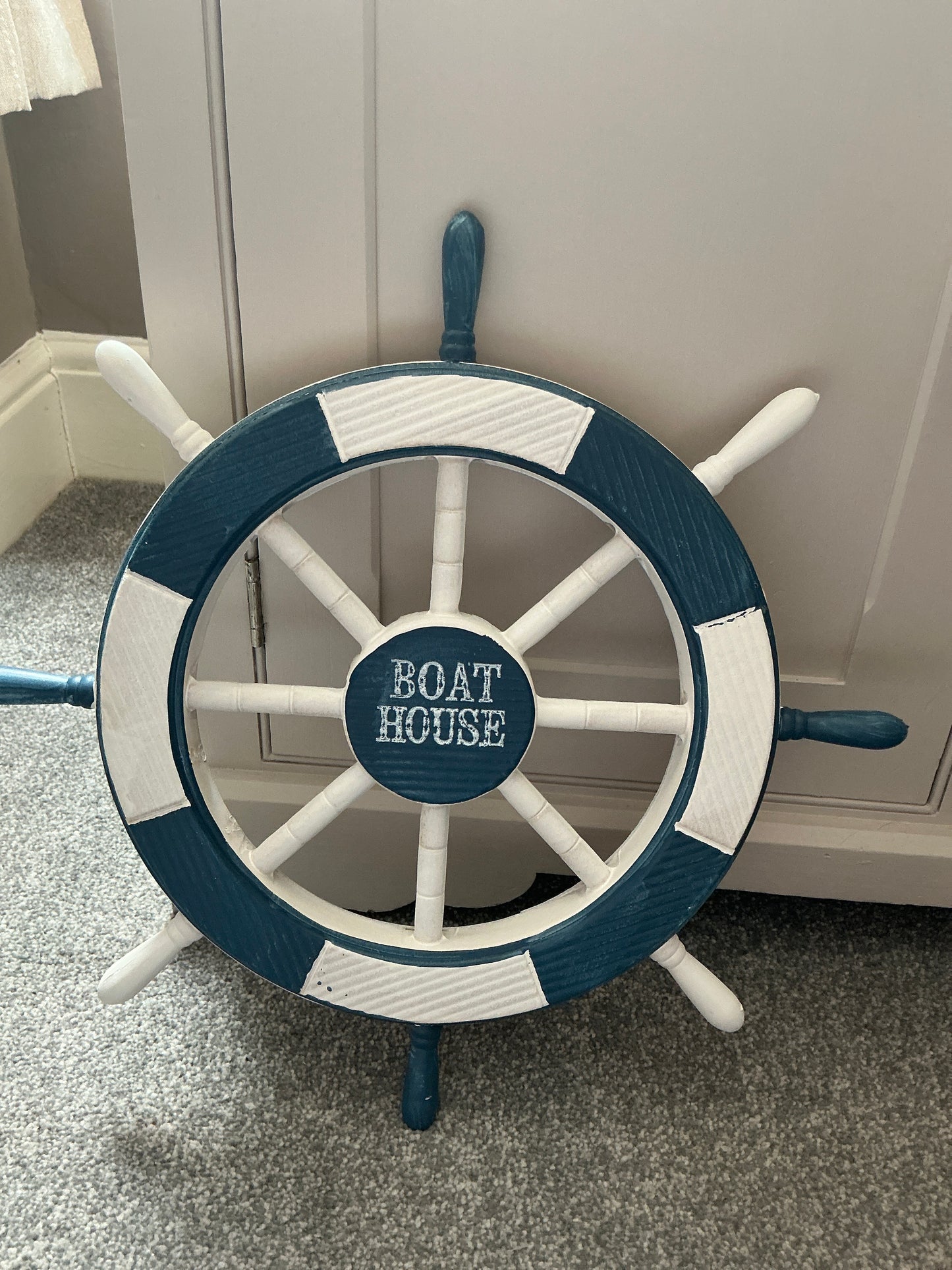 Ships Wheel Blue/White Boathouse