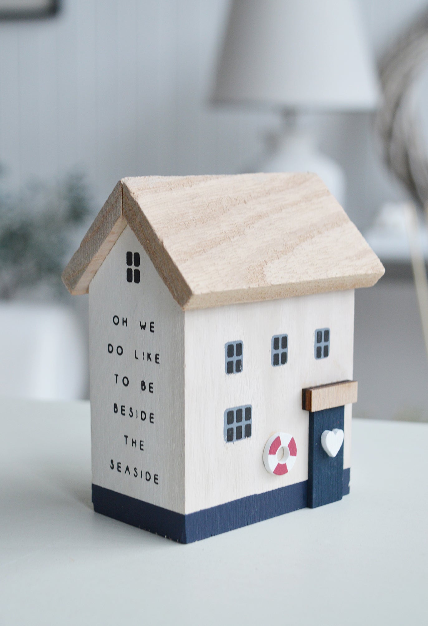Wooden Beach House, 12cm