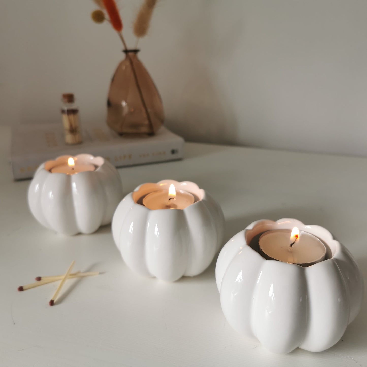 White Ceramic Pumpkin Tealight holder
