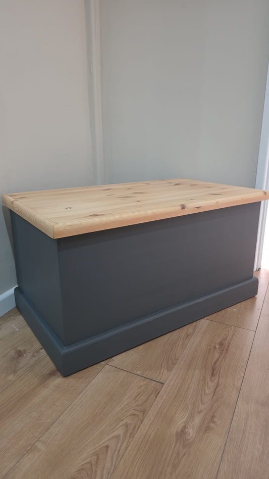 Solid Pine Blanket Box