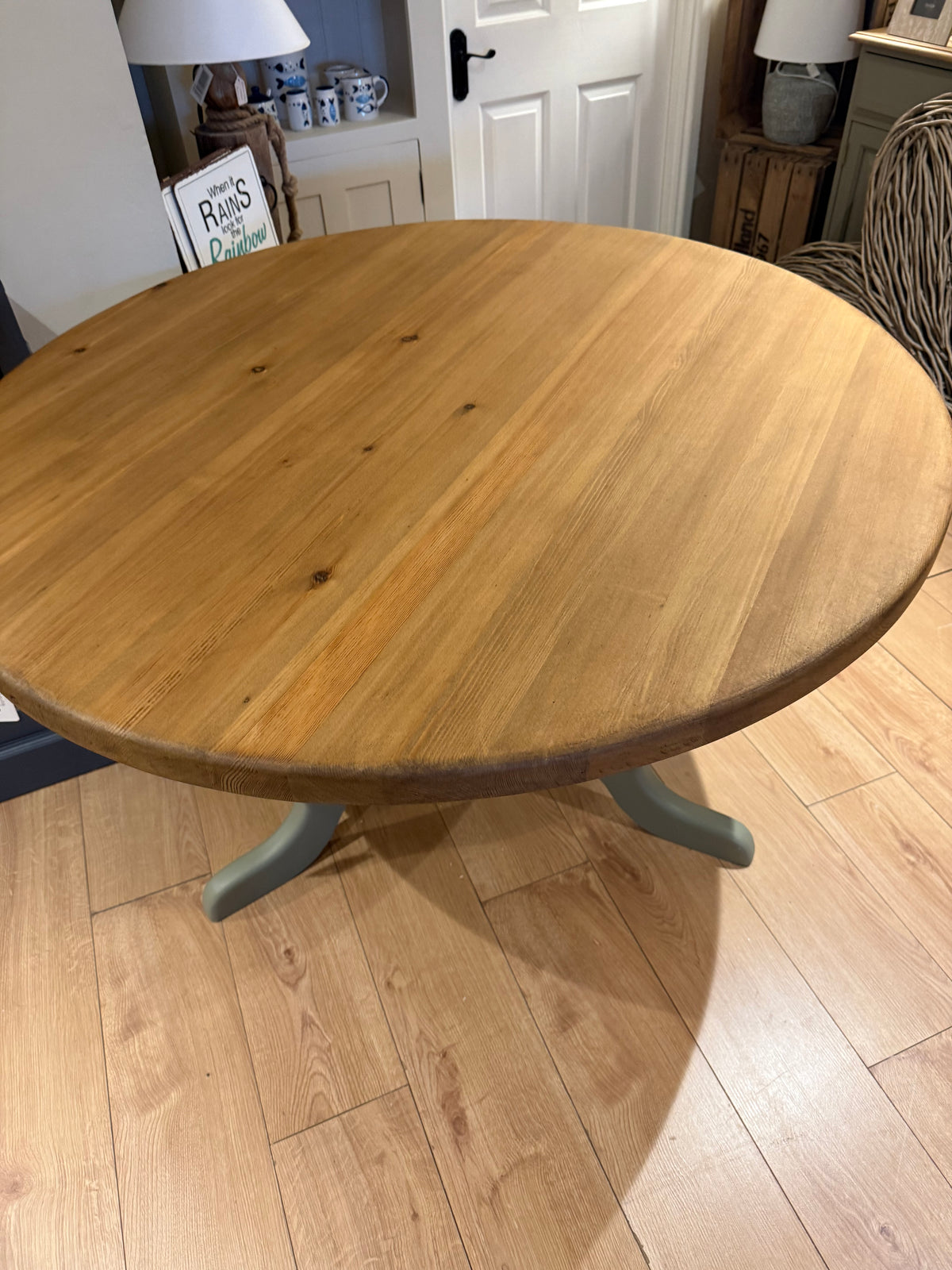 Solid Pine Chunky Round Dining Table
