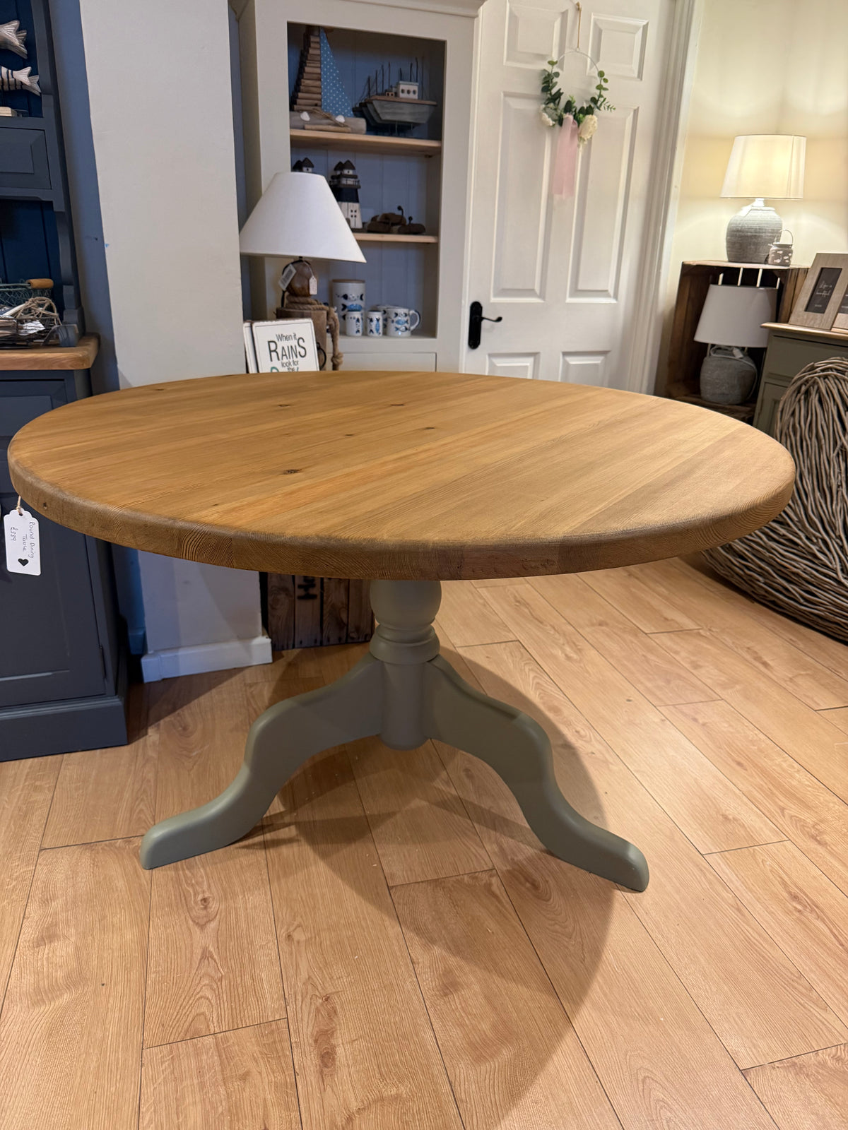 Solid Pine Chunky Round Dining Table