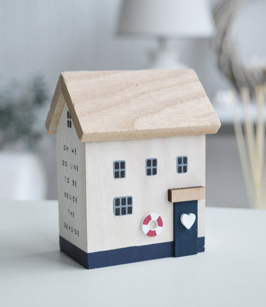 Wooden Beach House, 12cm