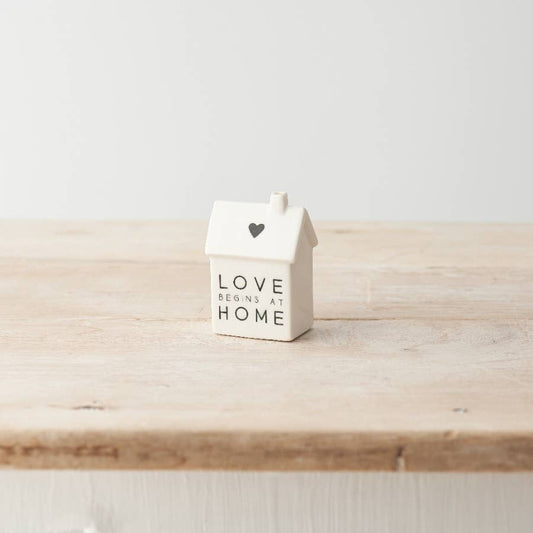 7cm 'love Begins At Home' Porcelain House