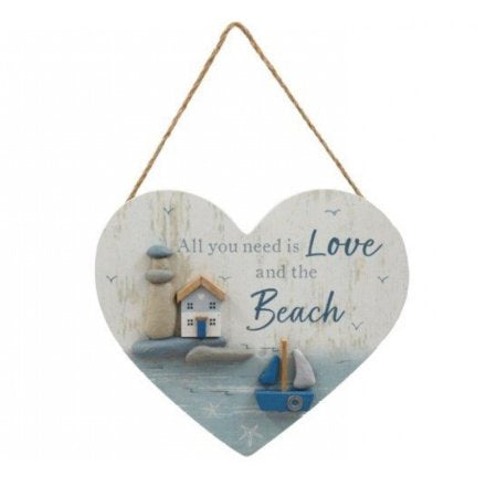 WOODEN HEART BEACH HANGER