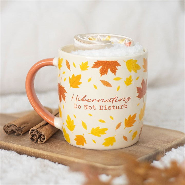 AUTUMN HIBERNATION KIT WITH MUG, SOCKS AND EYE MASK