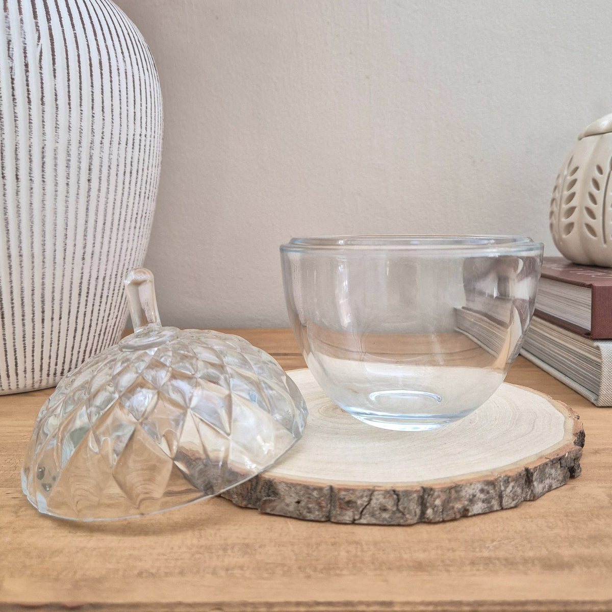 GLASS ACORN POT, 15CM